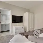 Casa Hotel Elegant Suite W Patio Bbq Grill