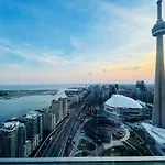 New Superior Lakeview Luxury 3-Bedroom Suite On High Floor