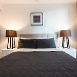 Lifesuites King West Loft