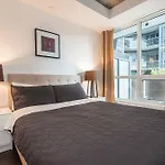 Lifesuites King West Loft
