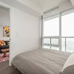 Aoc Suites - Penthouse Condo