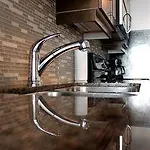E.S.I Furnished Suites On Bay