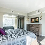 Premium 2Bdrm In Yorkville