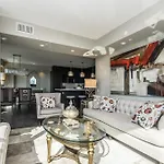 Premium 2Bdrm In Yorkville
