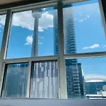 Luxury 3 Bedroom/2 Bathroom Apartment With Cn Tower View In The Heart Of Downtown Toronto