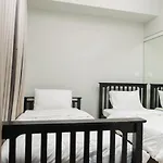 Sarkar Suites - Maple Leaf Square