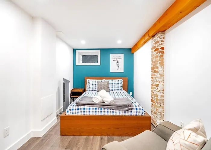 Spacious 1Br Suite Just Minutes From High Park