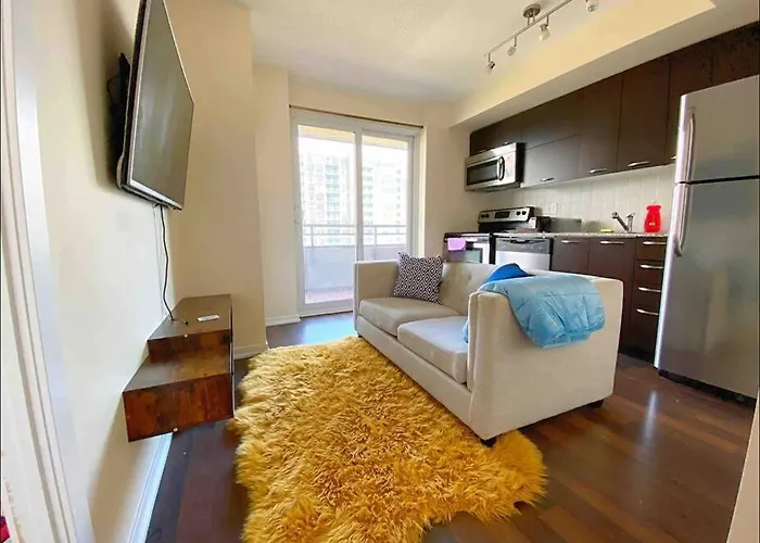 Cozy One Bedroom Unit With Balcony
