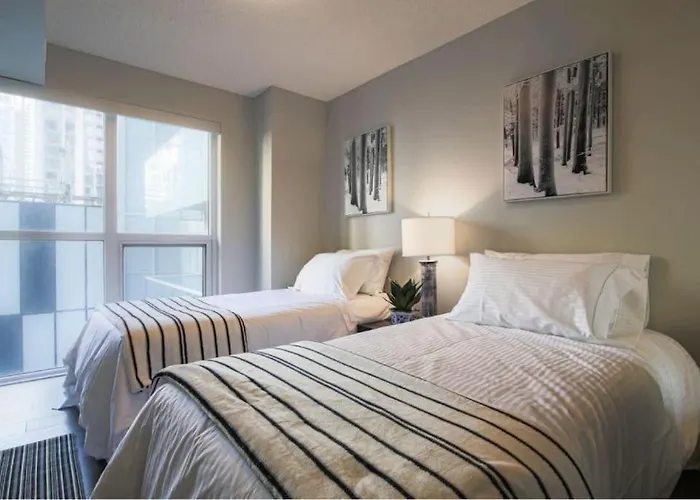 Luxury 2 & 3 Bedroom Downtown