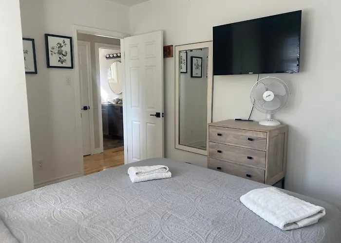 Clearbrooke Gem- Bright Private Bedroom Close To Yyz