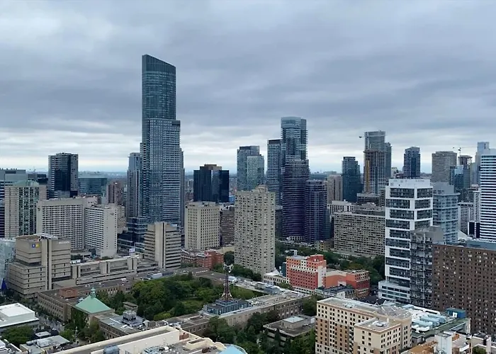 Downtown High-Rise Condo Near Eaton Centre