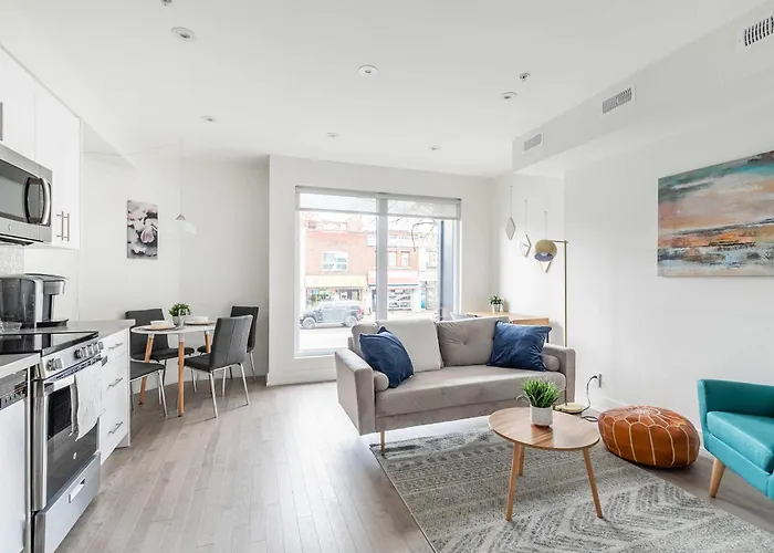 Beautiful Modern Apt Unit In High Park North