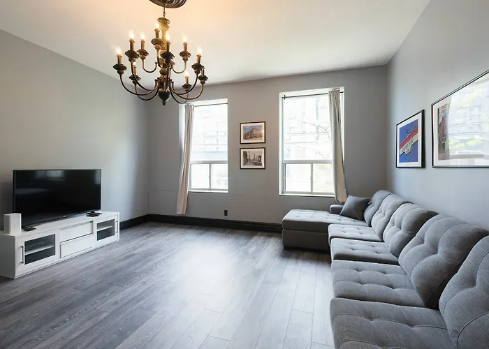 Applewood Suites - West Queen West Loft
