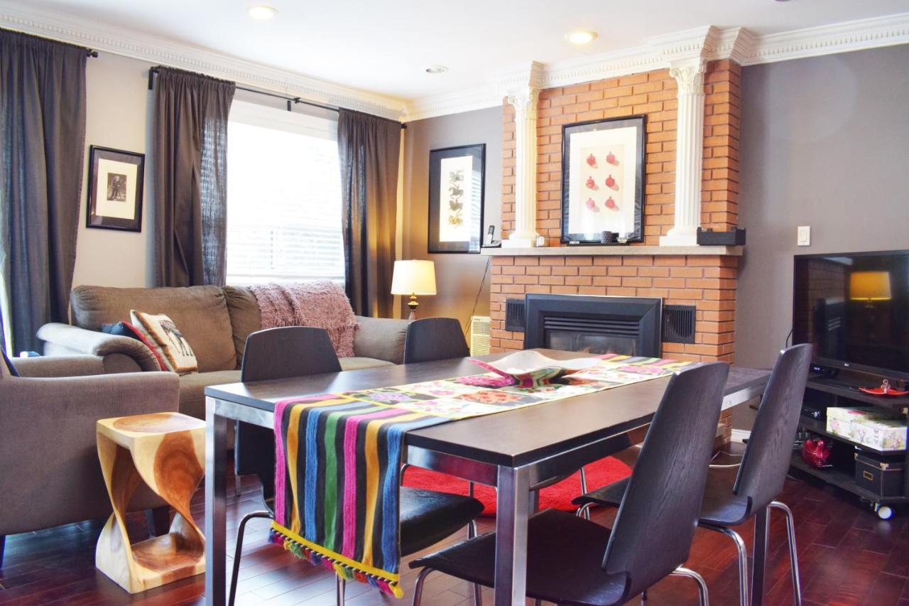 Spacious Artistic House In * Toronto