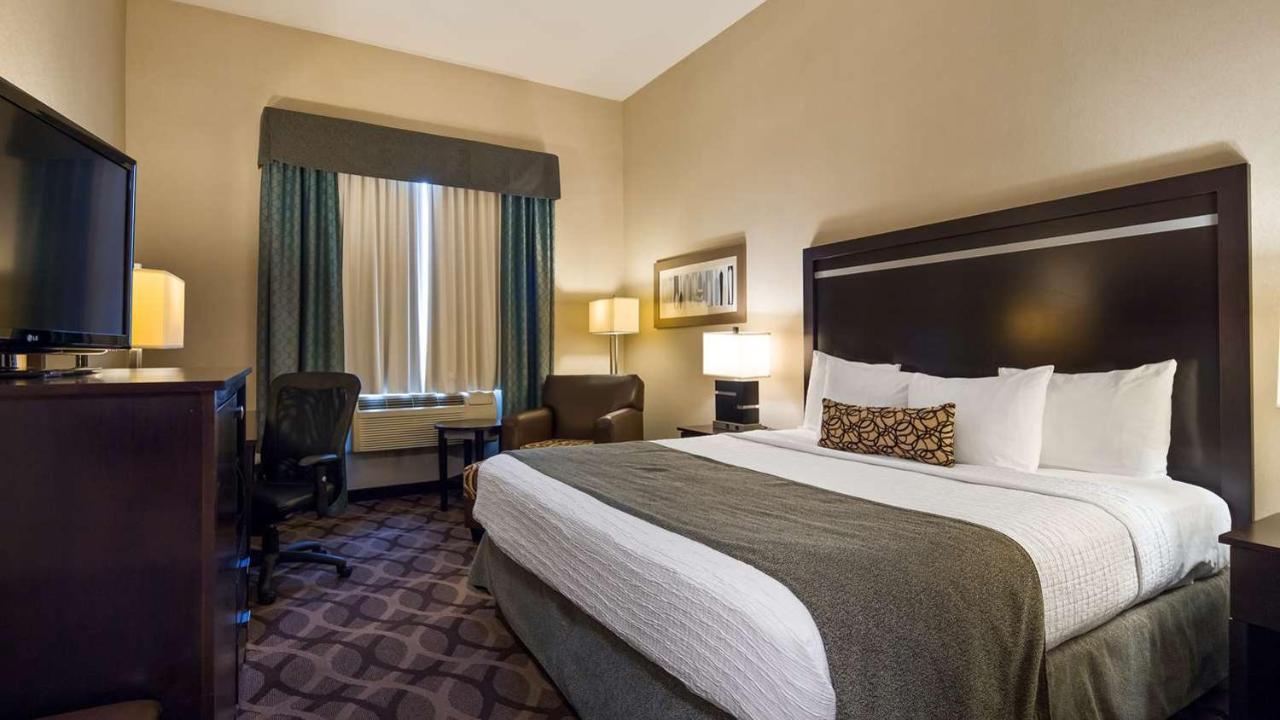 Western Travel Airport Hotel 3*