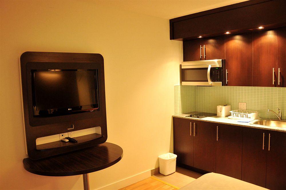 6 Downtown 2*
