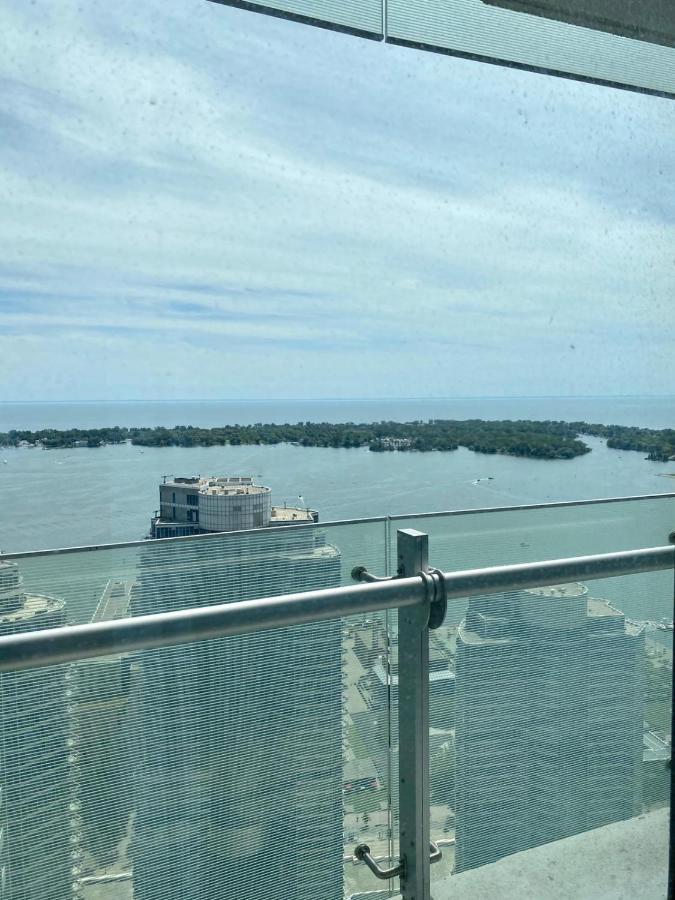 Ihost Suites Ice Apartment Toronto