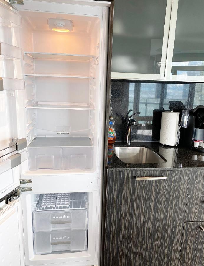 Ihost Suites Ice Apartment Toronto