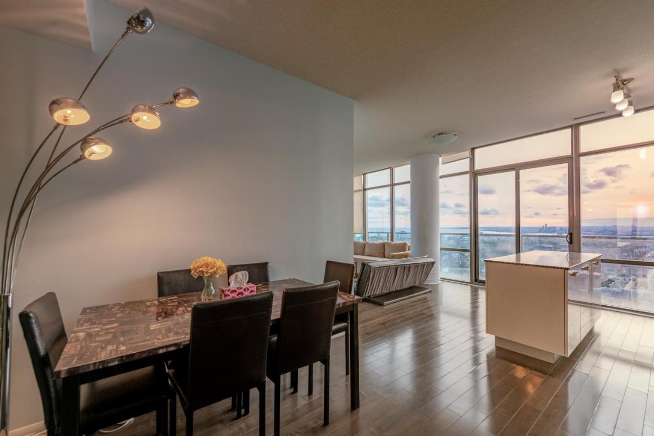 Unbelievable Penthouse View With 3 Bedrooms * Toronto