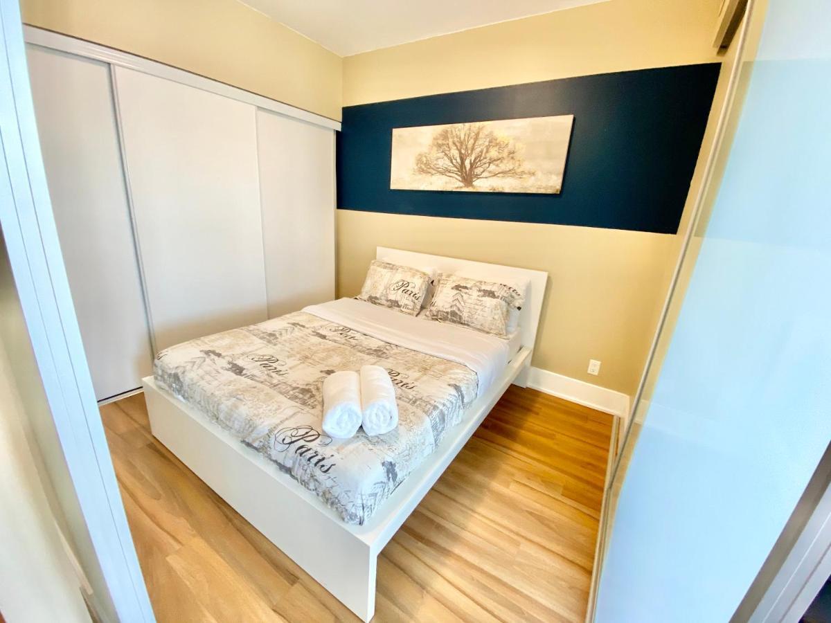 Front Street Suites Apartment *