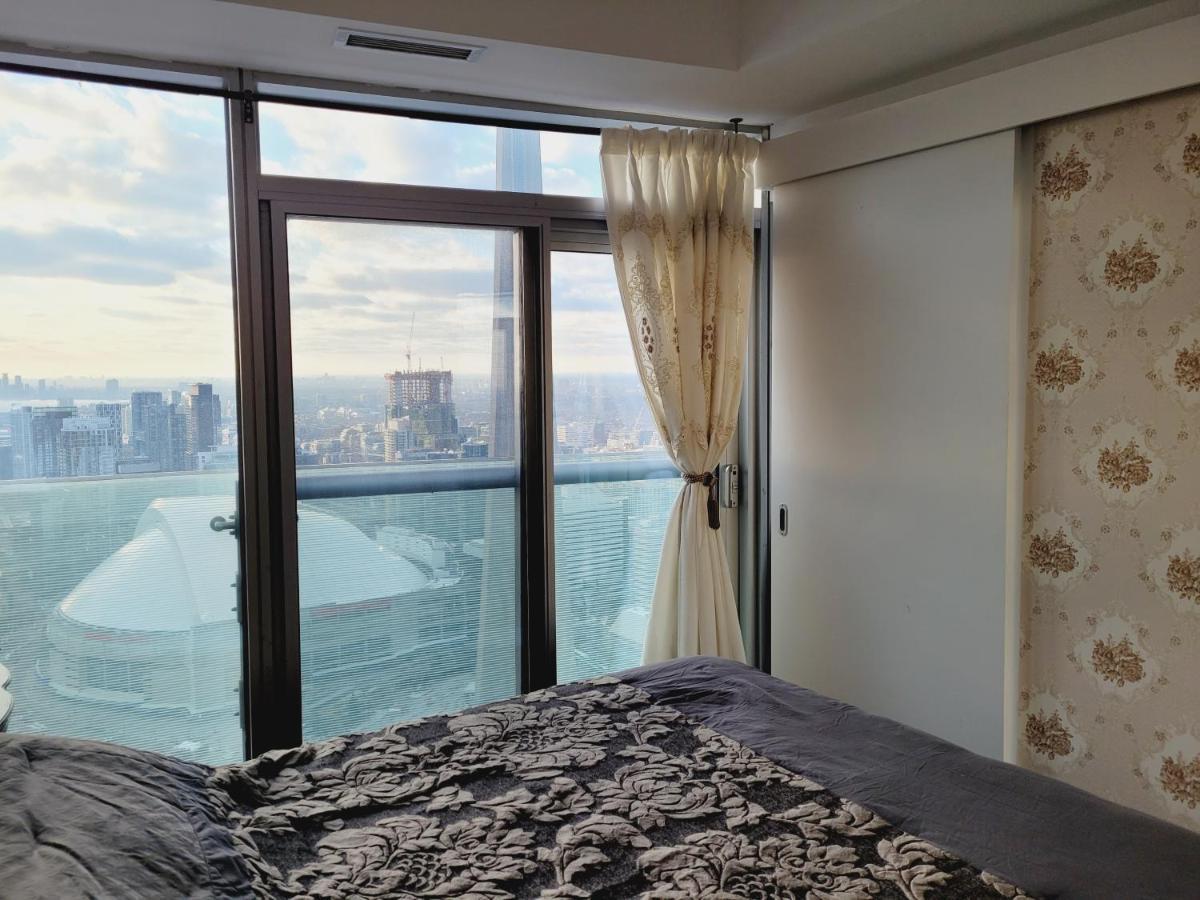 Two Bd Cn Tower And Ontario View Apartment *