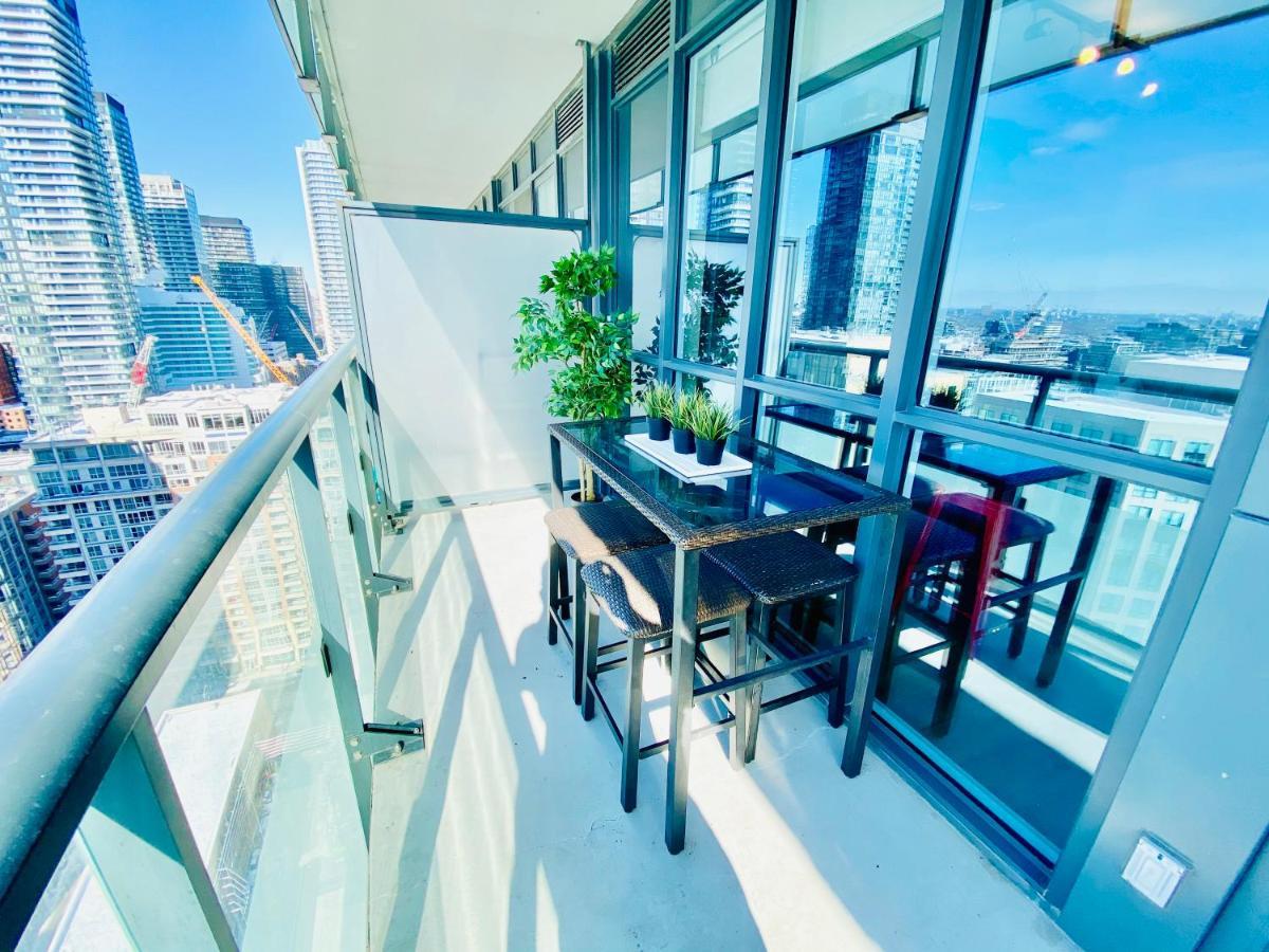 Front Street Suites Apartment *