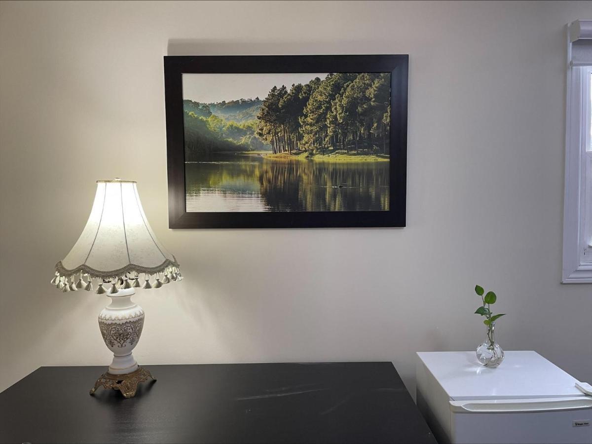 77 Nice And Warm Series Rooms Toronto