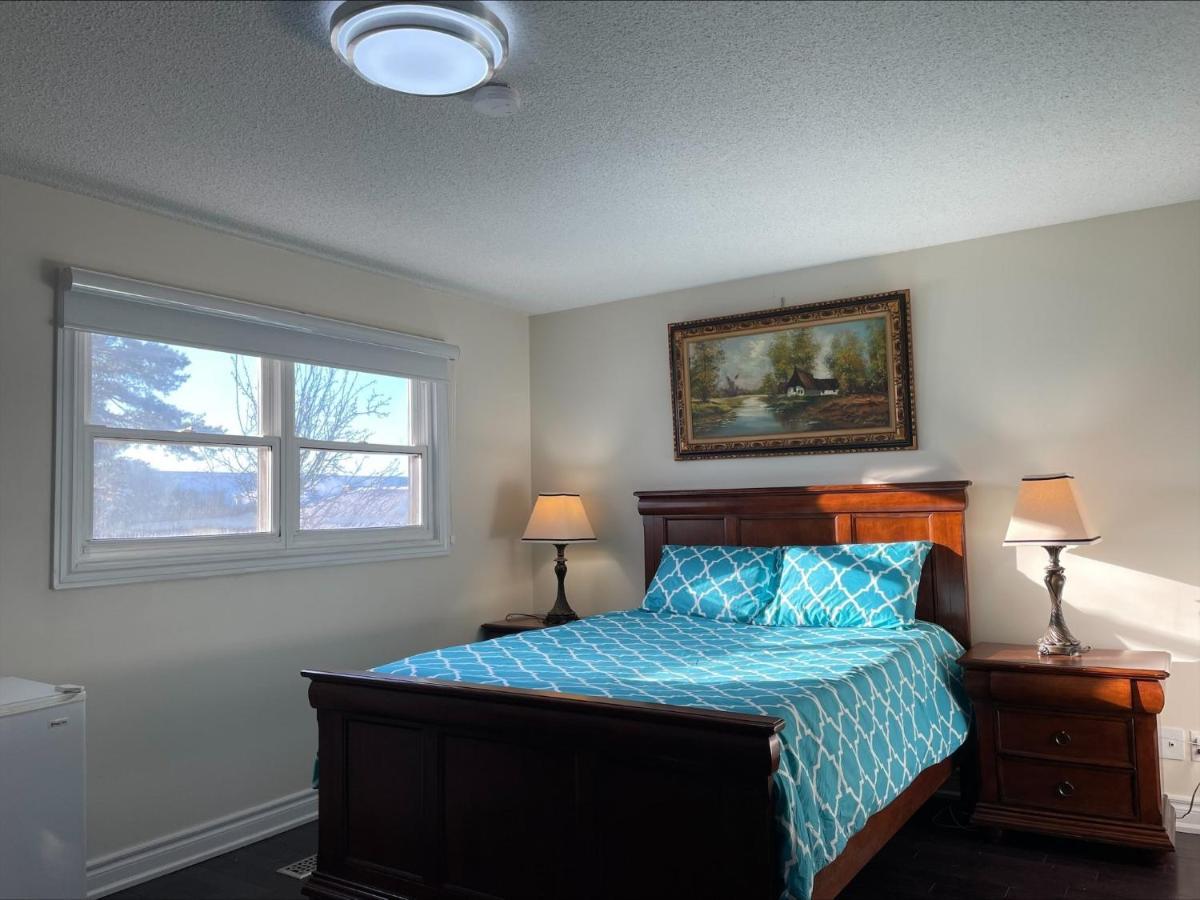 77 Nice And Warm Series Rooms