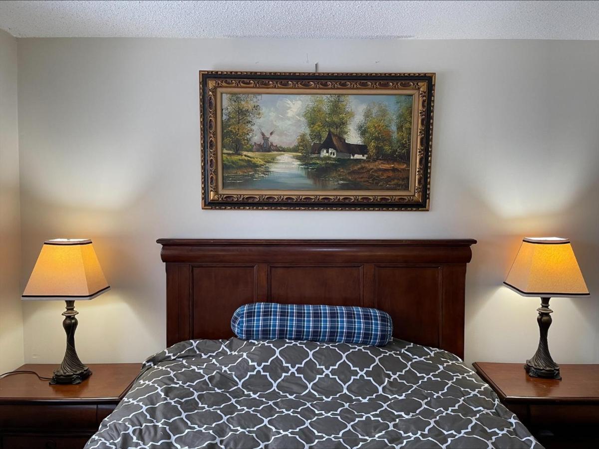 77 Nice And Warm Series Rooms Homestay *