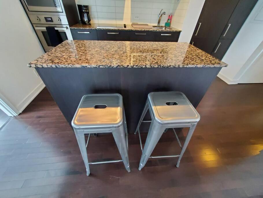 Apartment Luxury 2bed Downtown Toronto