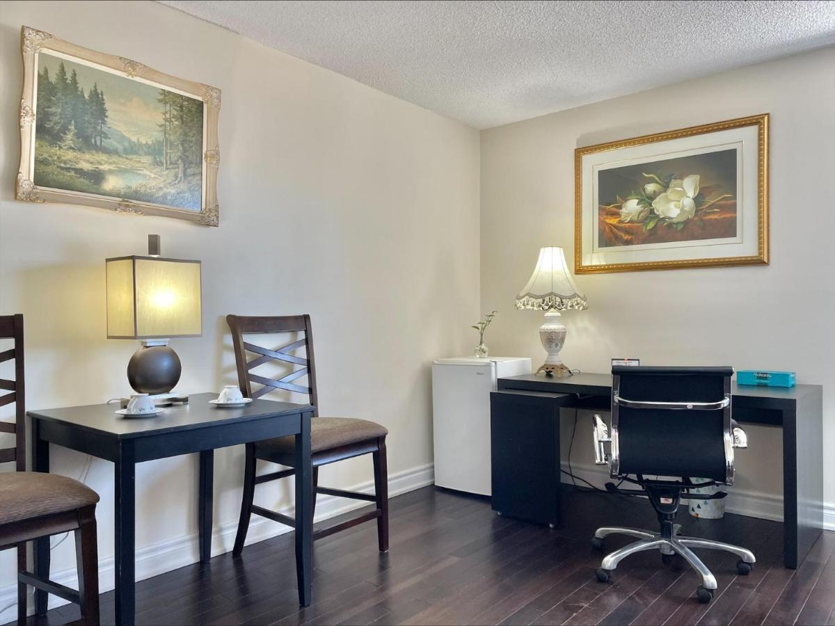 77 Nice And Warm Series Rooms Toronto