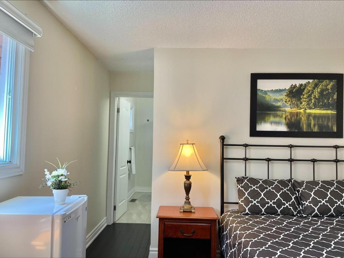 77 Nice And Warm Series Rooms Homestay Toronto