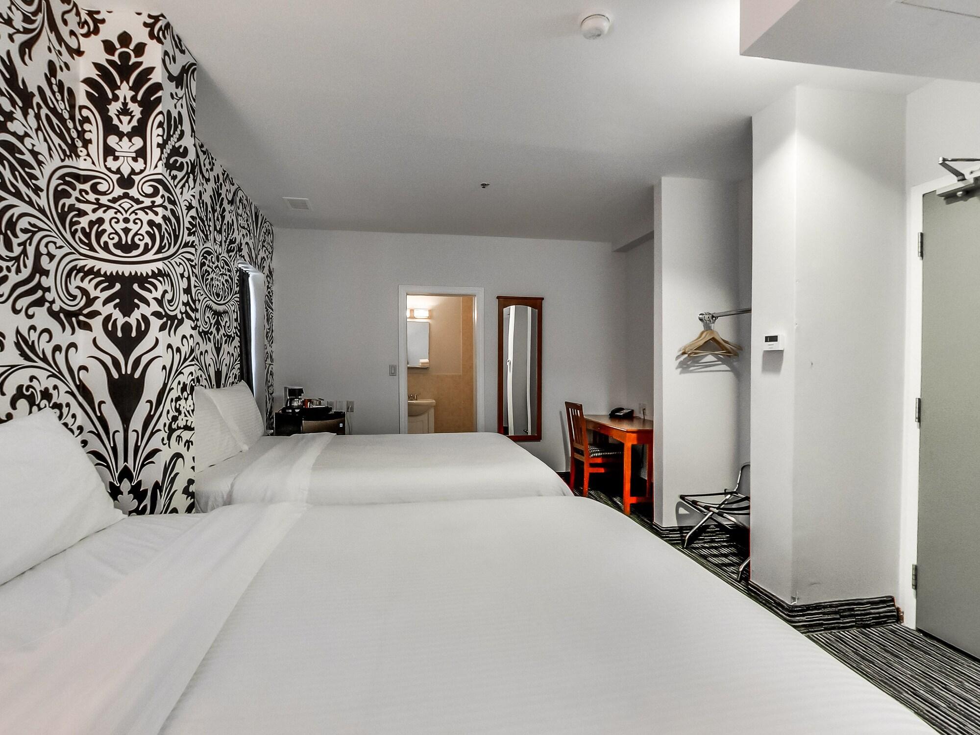 Isabella & Hotel 2*