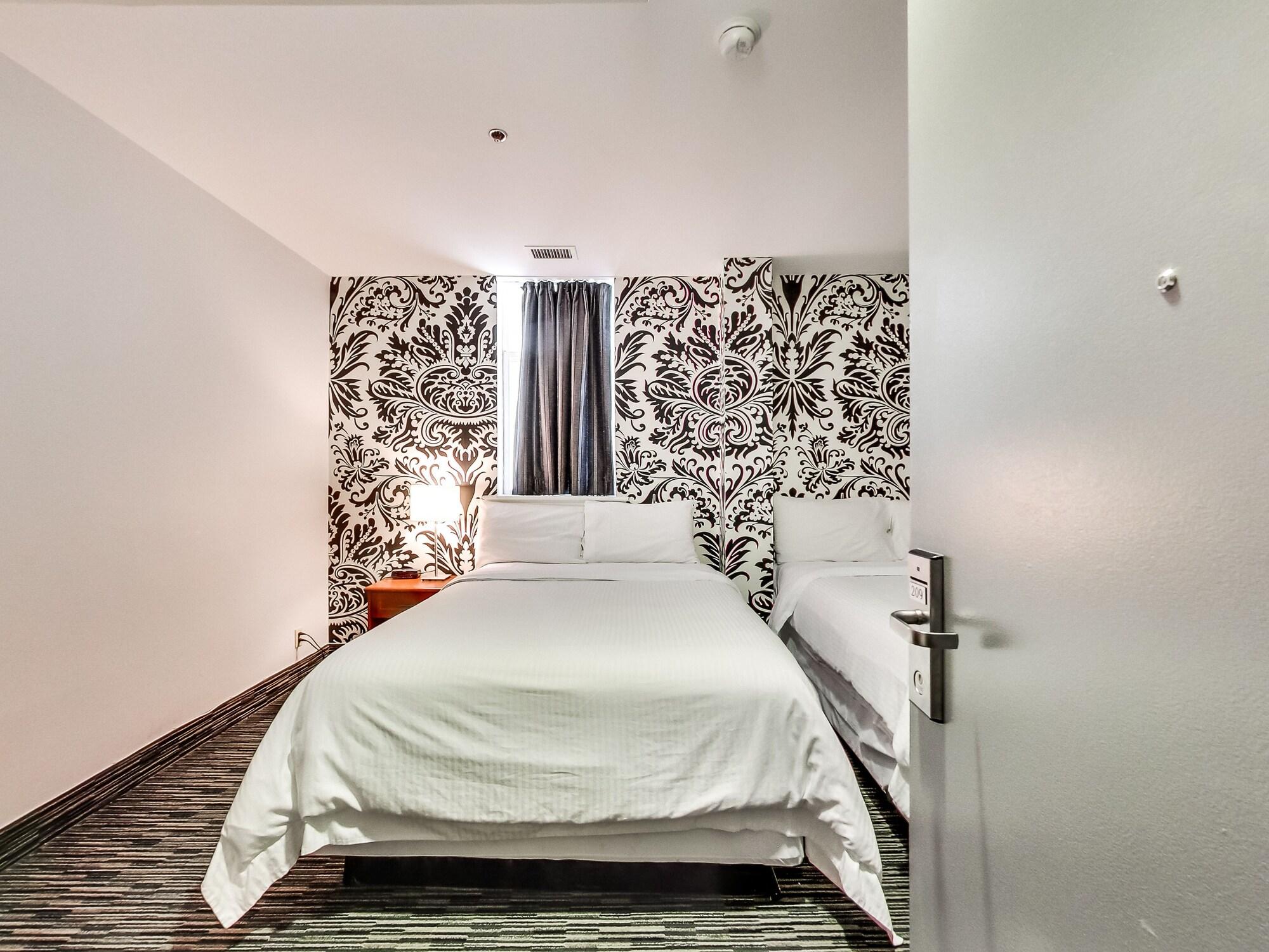 Hotel Isabella & 2*