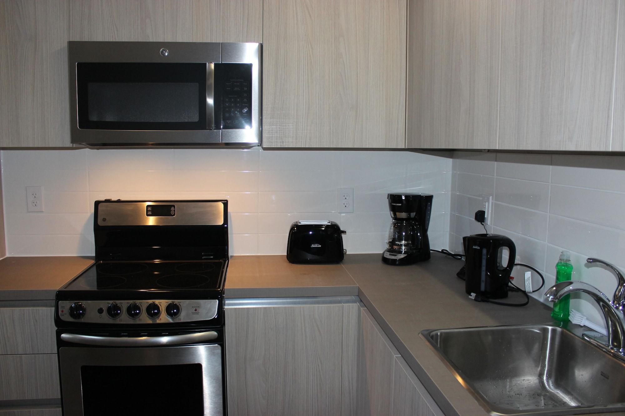 Apartment Atlas Suites- Furnished Apartments-College Street, Toronto *