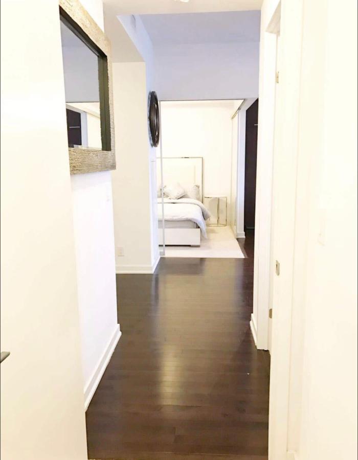 Luxury Living On The Lake! 3 Bedroom 2 Bath Extended Balcony And Parking Apartment Toronto