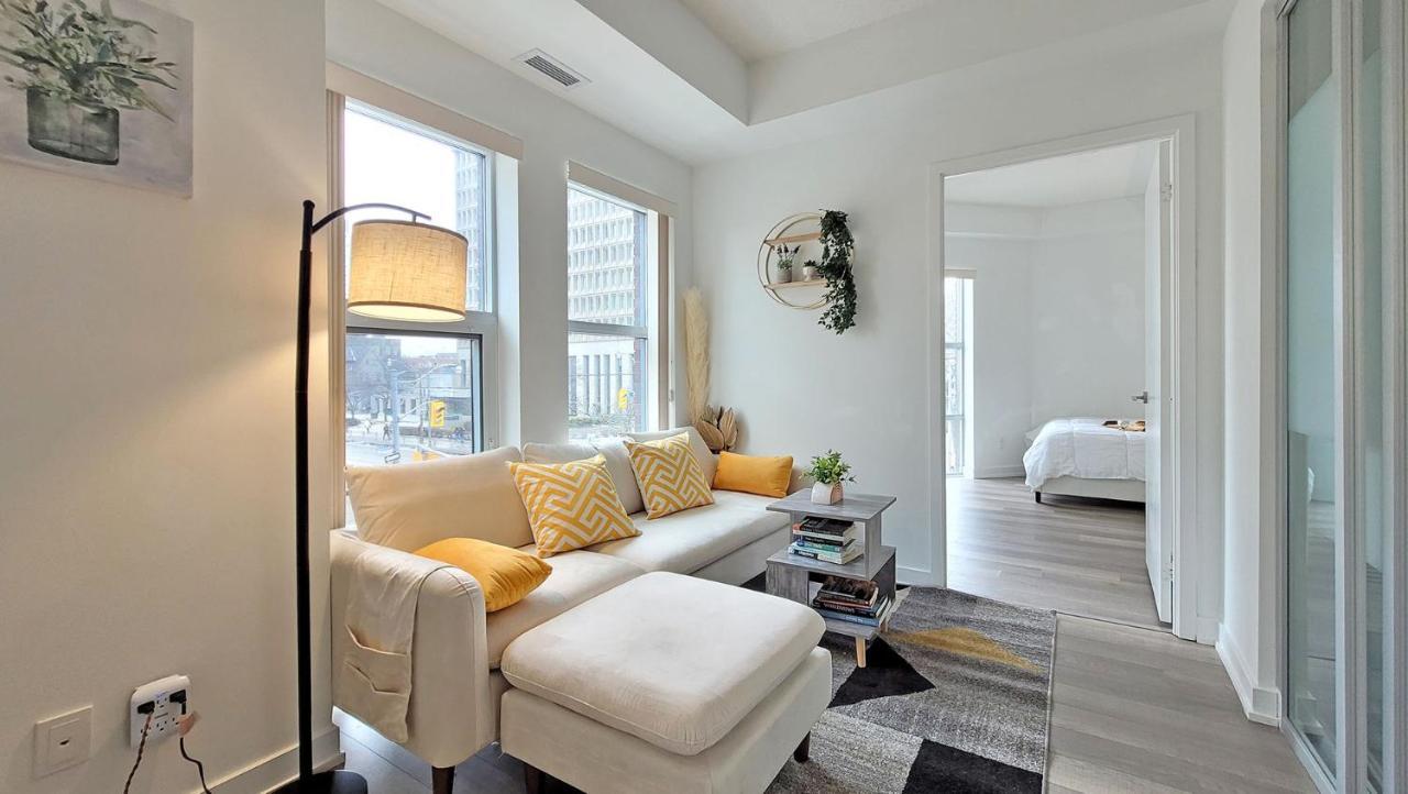 Lovely 3 Bedrooms In Of Toronto