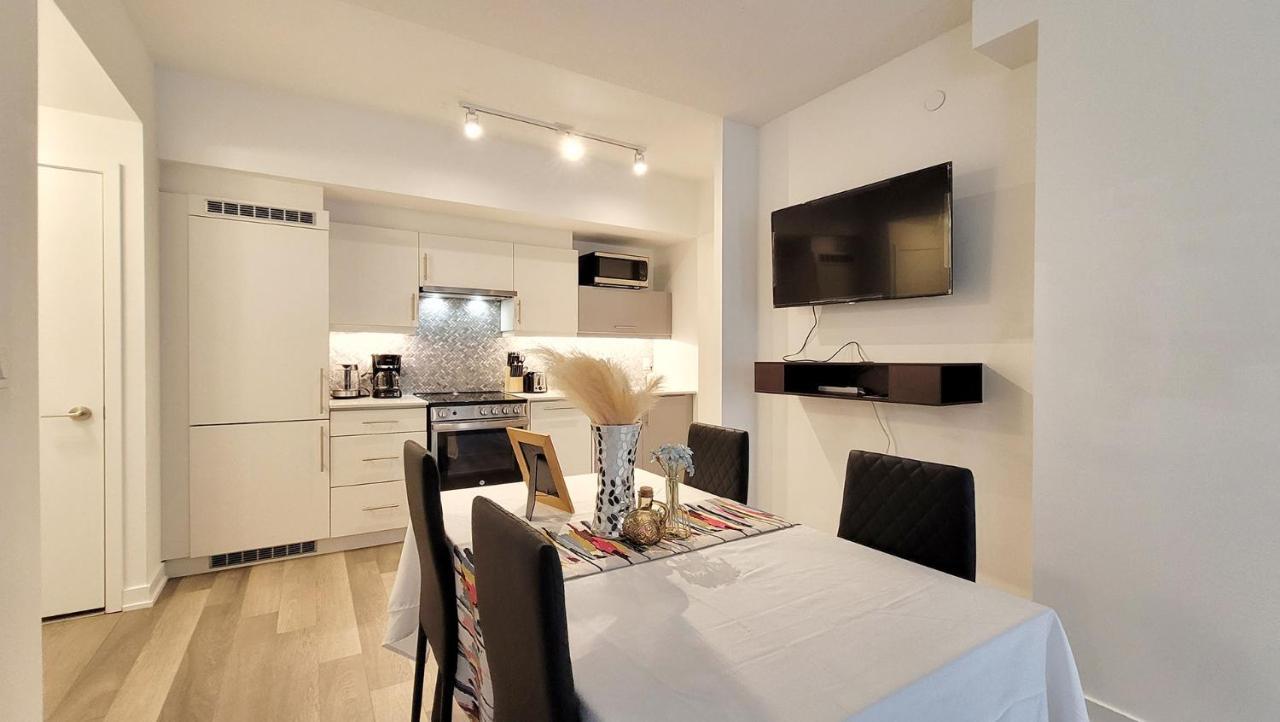 Lovely 3 Bedrooms In Of *