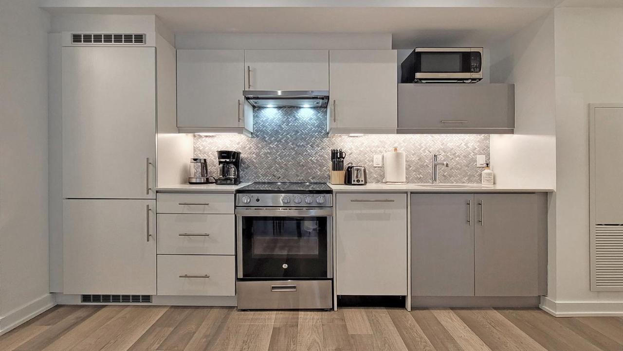 Apartment Lovely 3 Bedrooms In Of *