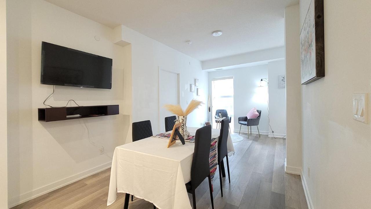 Lovely 3 Bedrooms In Of * Toronto