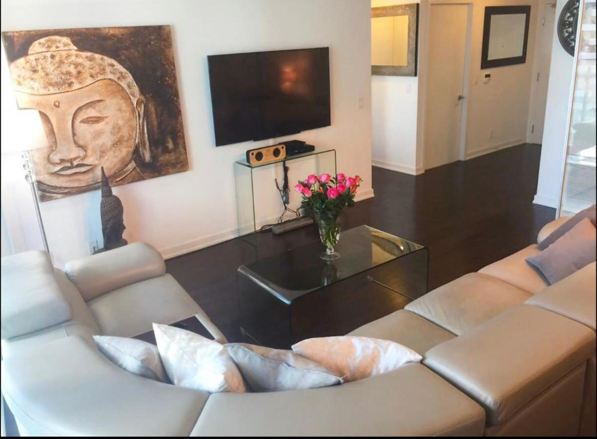 Luxury Living On The Lake! 3 Bedroom 2 Bath Extended Balcony And Parking * Toronto