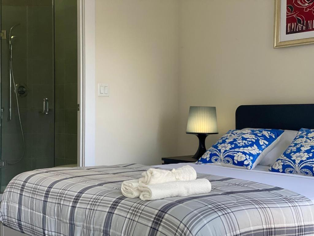 Apartment Grand View 2br/2ba Cn Tower,union,tiff/mtcc