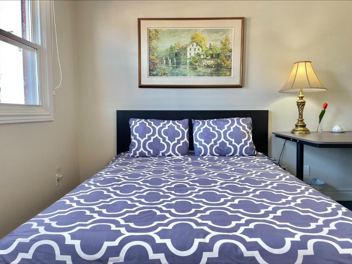 77 Nice And Warm Series Rooms Homestay Toronto