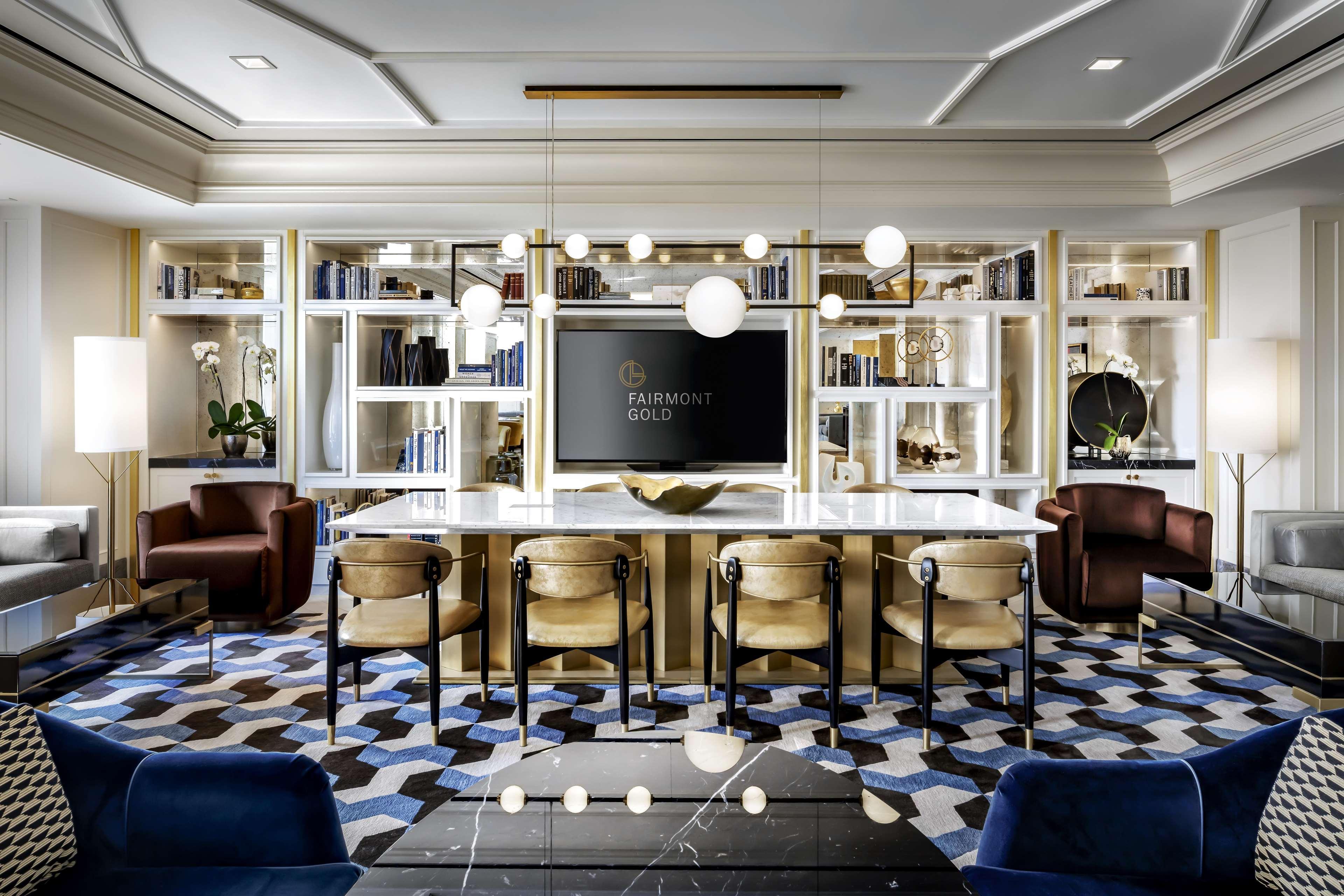 Fairmont Royal York Gold Experience Hotel