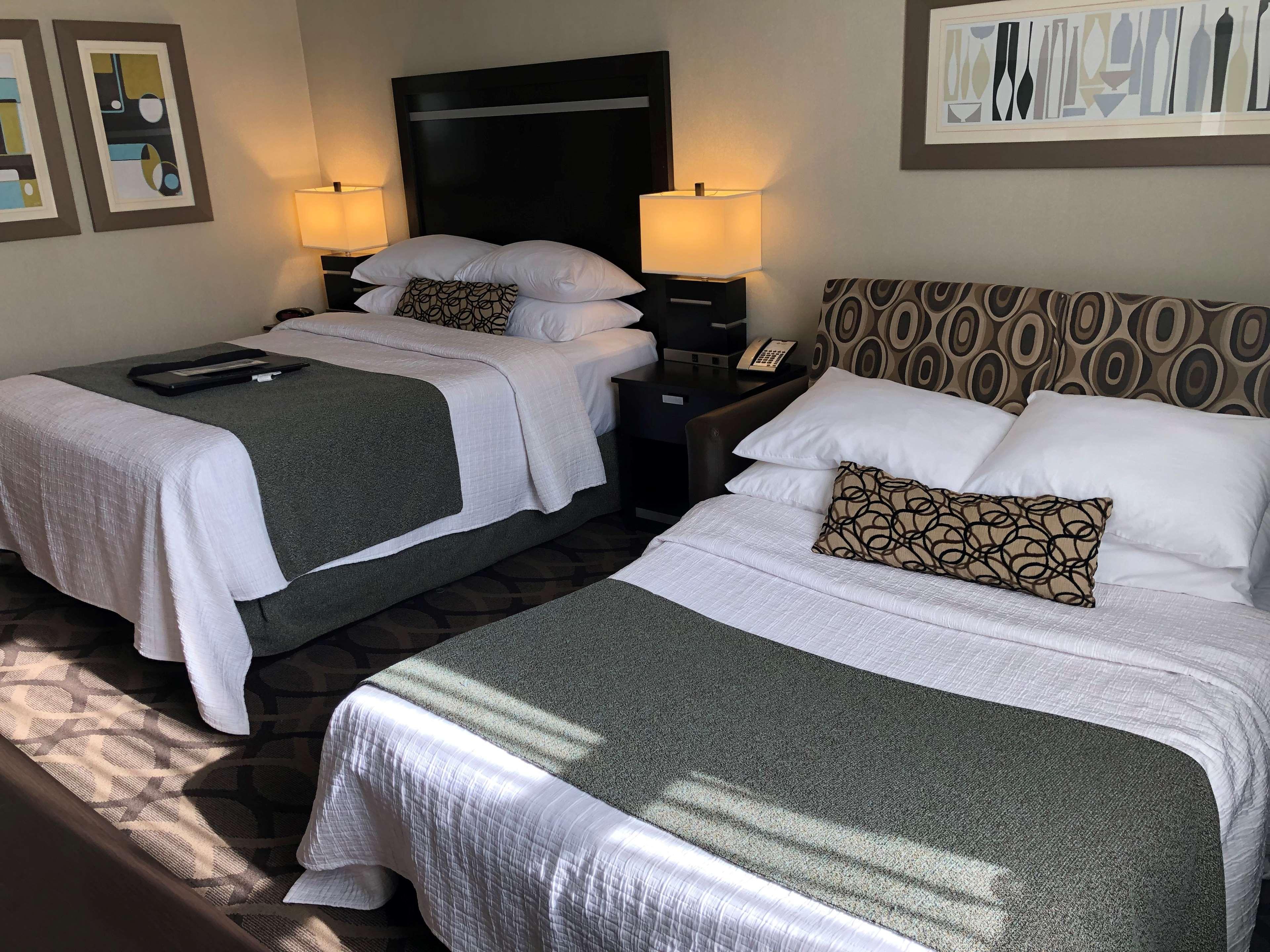 Western Travel Airport 3*