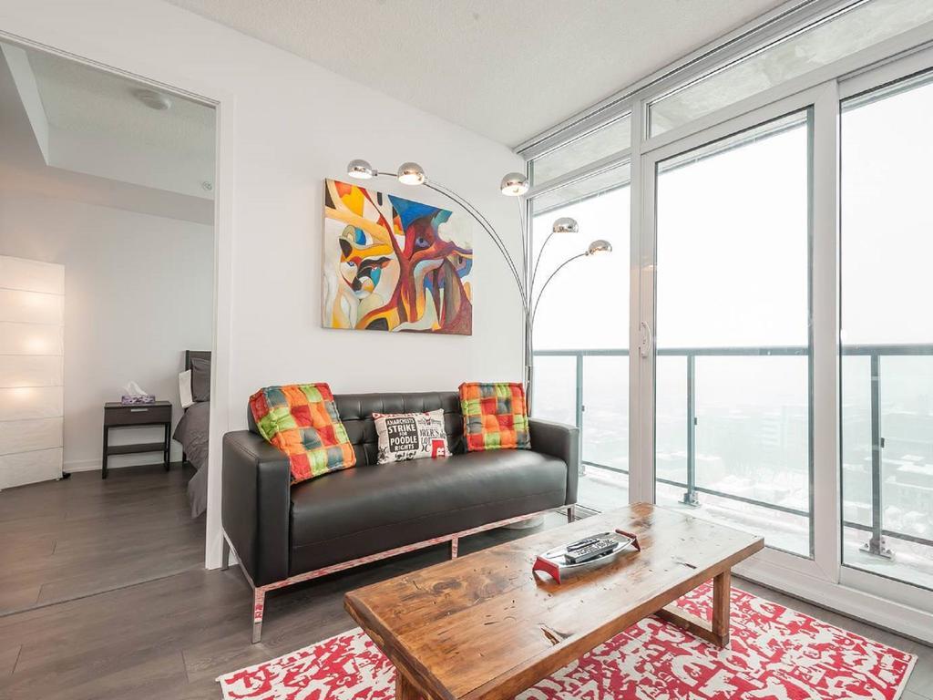 Apartment Aoc Suites - Penthouse Condo Toronto