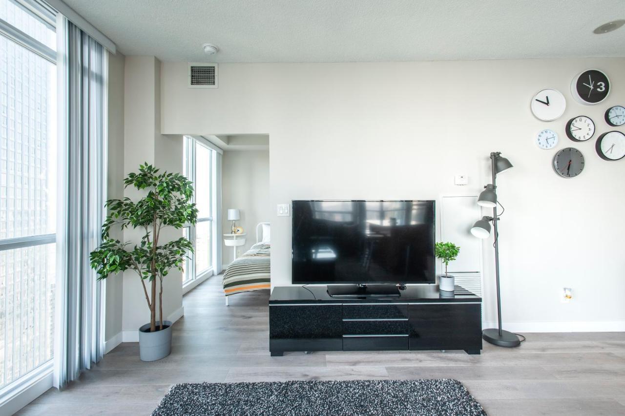 Apartment Downtown Two Bedroom With Amazing View, Free Parking *