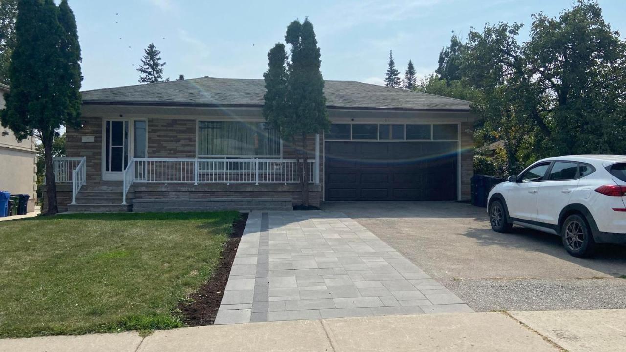 Apartment Spectacular 3 Bedroom 2 Wr House - Close To Airport *
