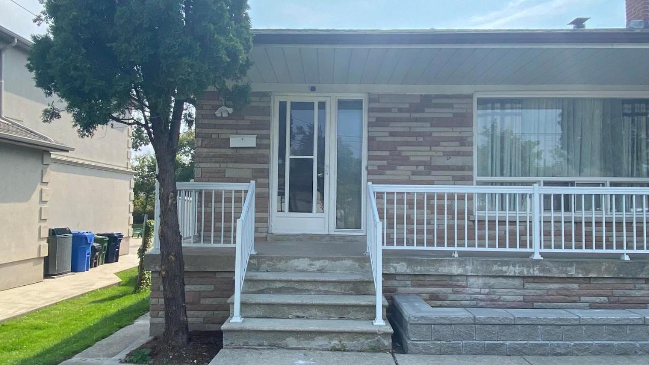 Apartment Spectacular 3 Bedroom 2 Wr House - Close To Airport Toronto