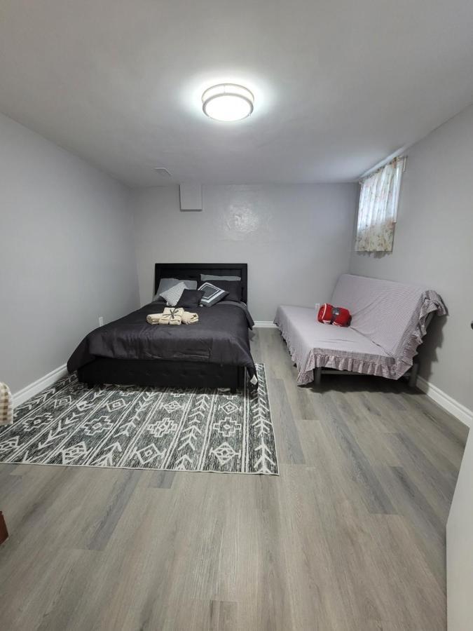 Falstaff Homestay Toronto